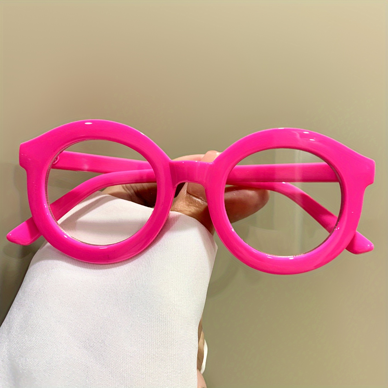 Blue Light Glasses - A pair of round transparent lens